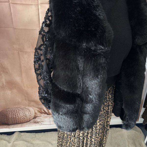 Veste fourrure noir