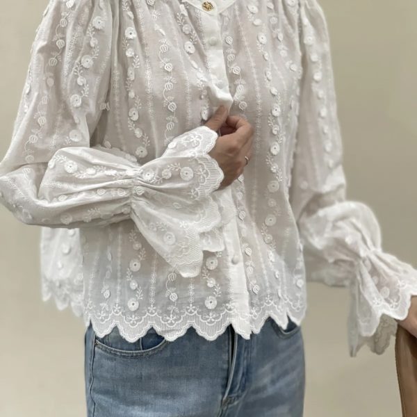 Blouse à broderie
